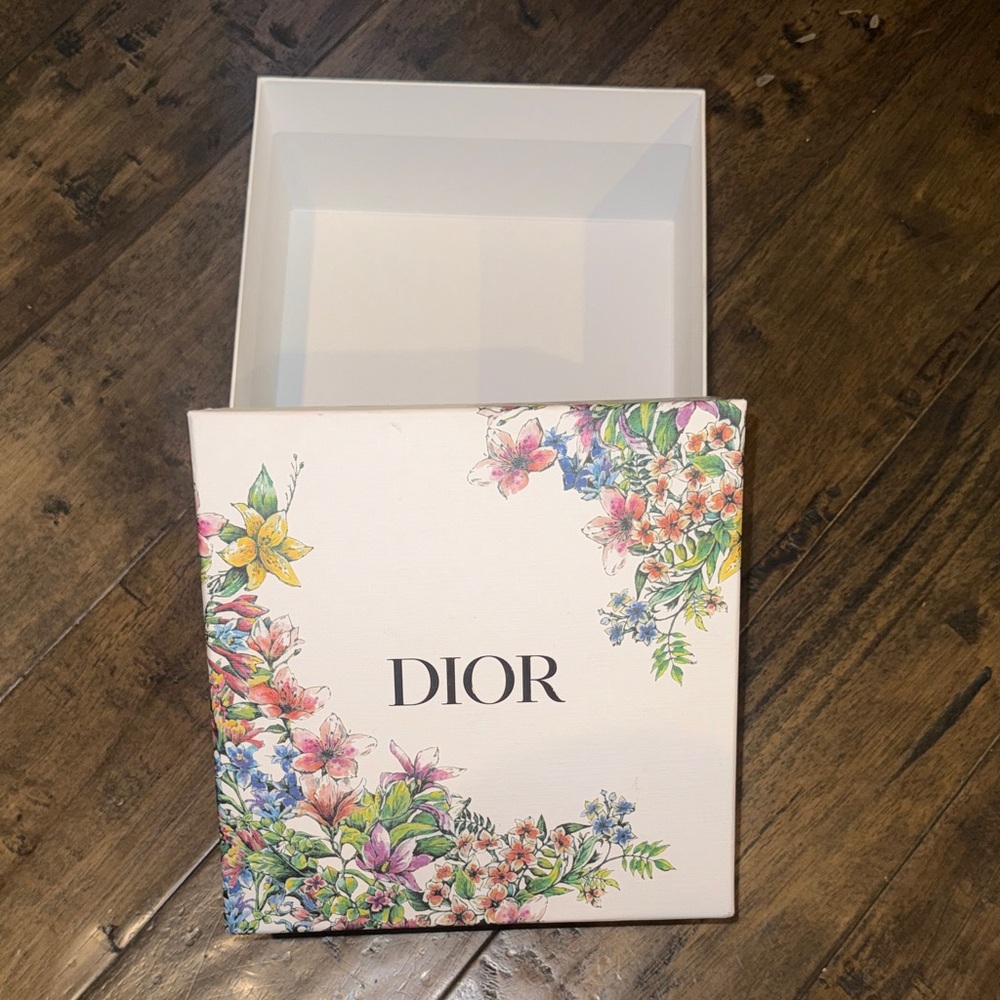 Dior White Floral Box with Multicolor Garden Print